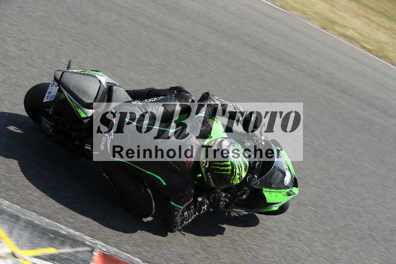 /Archiv-2023/28 05.06.2023 Moto Club Anneau du Rhin/vert-medium/30